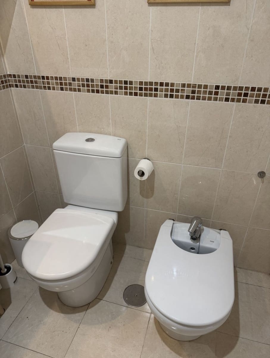 2 bedroom Beach Apartment for rent in Malaga city with garage - € 1,395 (Ref: 9935562)