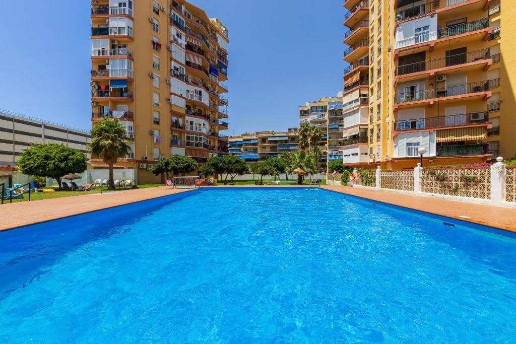 1 camera da letto Appartamento sulla Spiaggia da affitare come casa vacanza in Torremolinos con piscina garage - 329 € (Rif: 9935563)