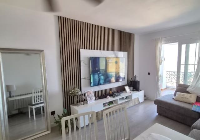 2 slaapkamer Strandappartement te koop in Mijas met zwembad garage - € 295.000 (Ref: 9935564)