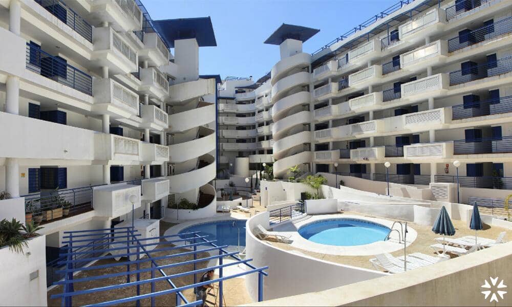 1 soveværelse Strandlejlighed til salg i Benalmadena med swimmingpool - € 234.000 (Ref: 9937514)
