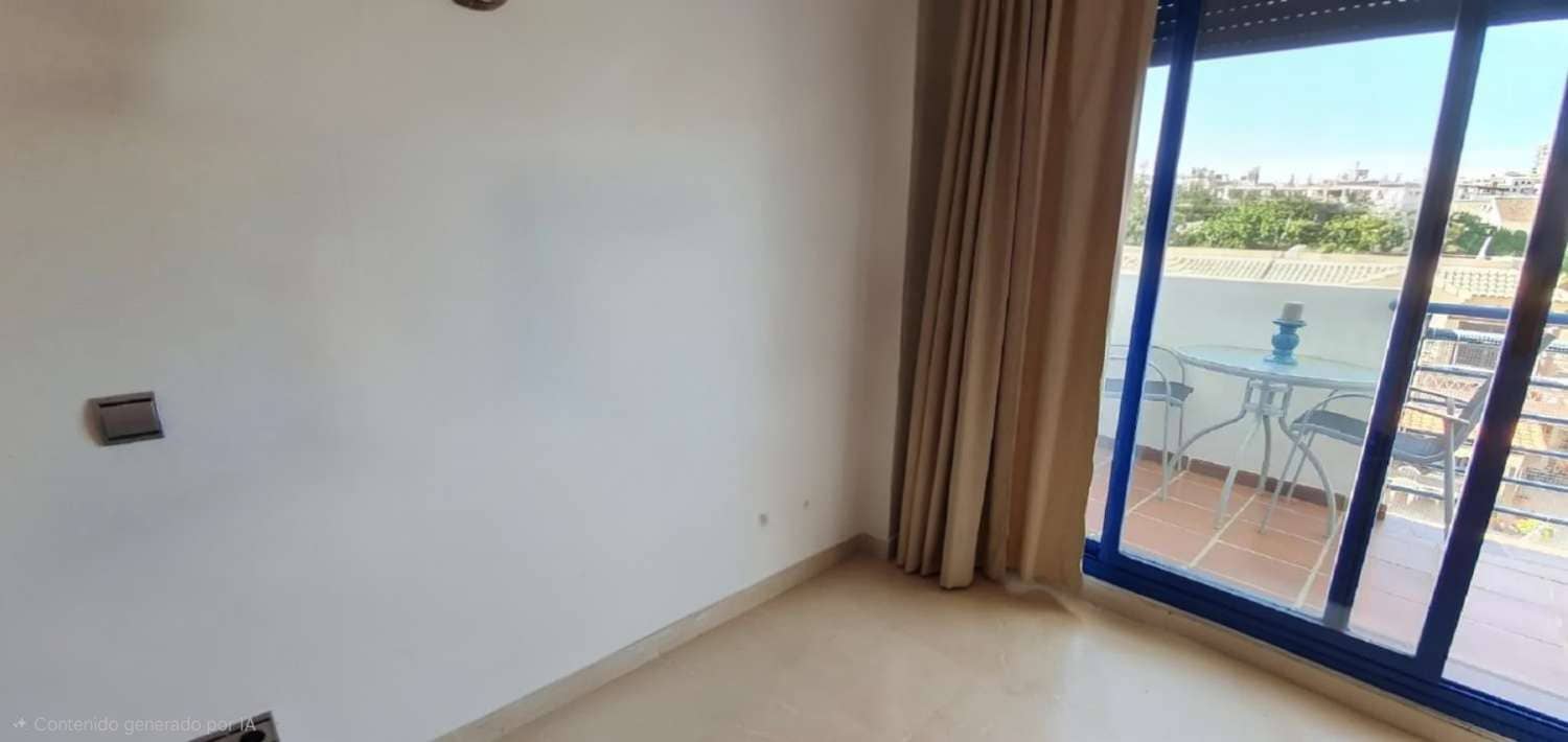 1 soveværelse Strandlejlighed til salg i Benalmadena med swimmingpool - € 234.000 (Ref: 9937514)