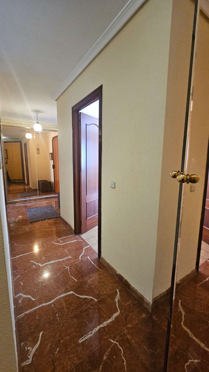 3 slaapkamer Flat te koop in Torremolinos - € 300.000 (Ref: 9941737)