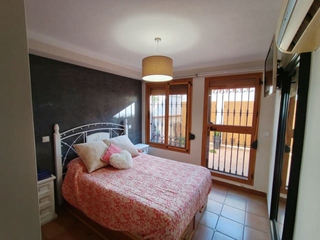 2 soverom Rekkehus til salgs i Torremolinos - € 409 000 (Ref: 9949178)