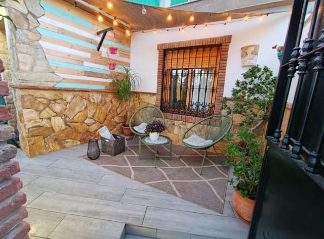 2 soverom Rekkehus til salgs i Torremolinos - € 409 000 (Ref: 9949178)