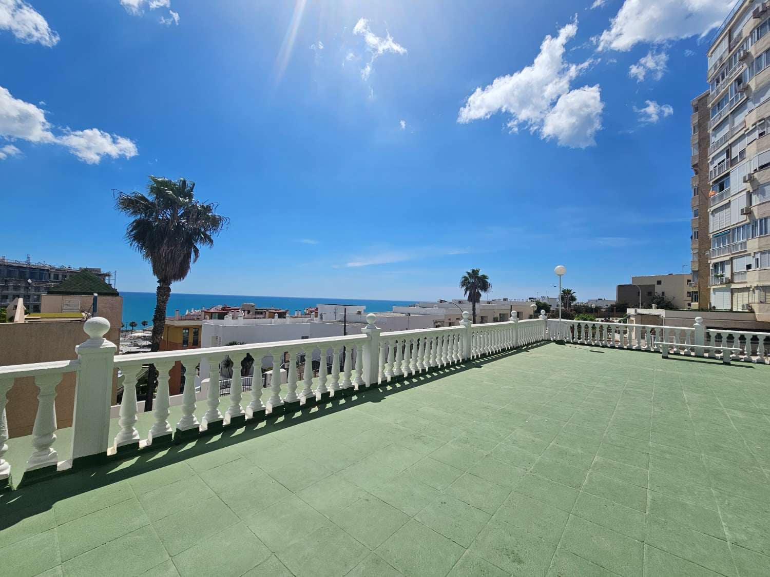 Studio à vendre à Torremolinos avec piscine garage - 244 000 € (Ref: 9953747)