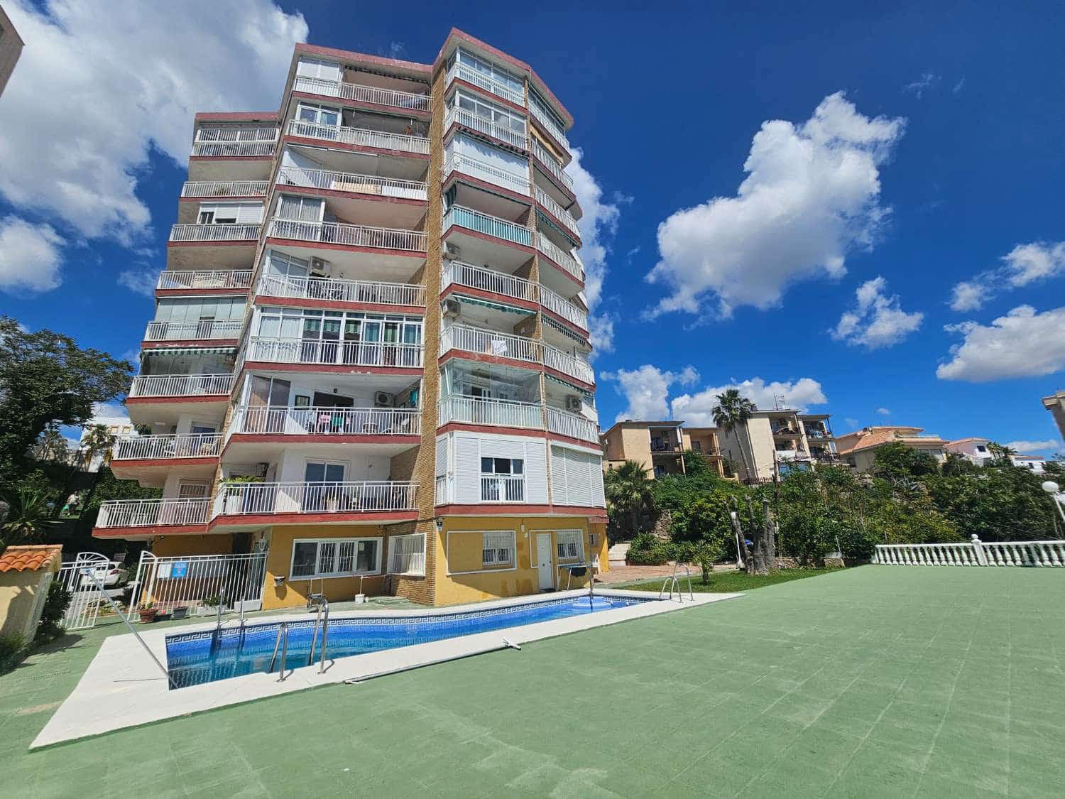 Studio à vendre à Torremolinos avec piscine garage - 244 000 € (Ref: 9953747)