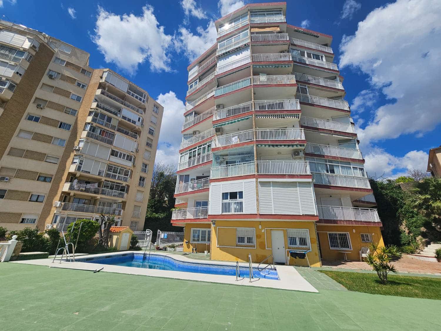 Studio à vendre à Torremolinos avec piscine garage - 244 000 € (Ref: 9953747)