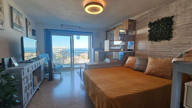 Studio na sprzedaż w Torremolinos z basenem garażem - 244 000 € (Ref: 9953747)