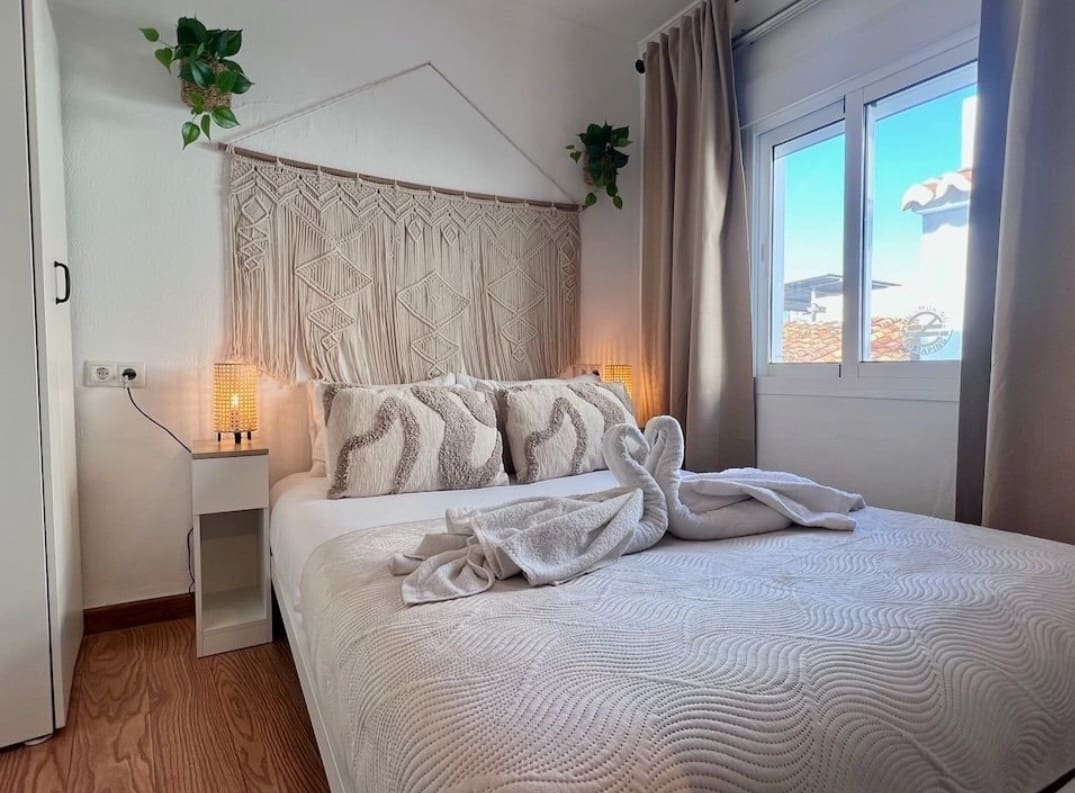 3 bedroom Beach Apartment for sale in Mijas - € 275,000 (Ref: 9964885)