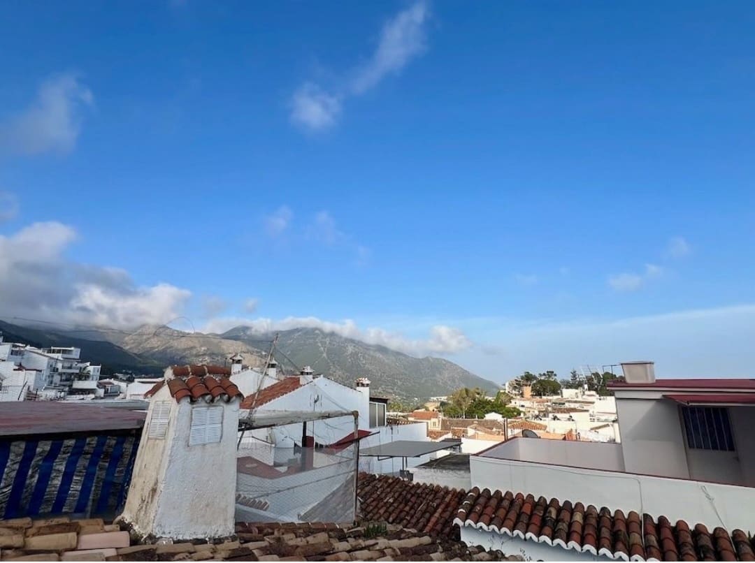 3 bedroom Beach Apartment for sale in Mijas - € 275,000 (Ref: 9964885)