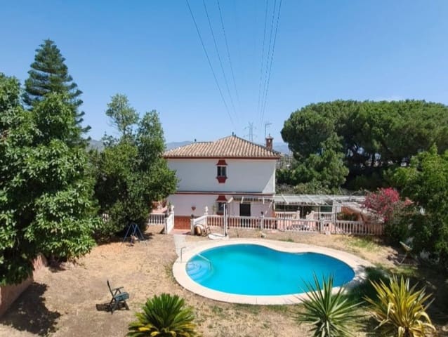 4 camera da letto Villa in vendita in Alhaurín de la Torre con piscina garage - 605.000 € (Rif: 9964886)