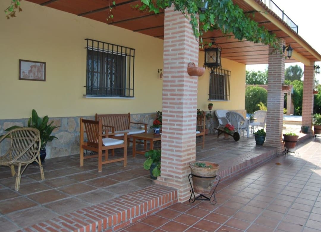 5 sovrum Villa till salu i Antequera med pool - 685 000 € (Ref: 9964887)