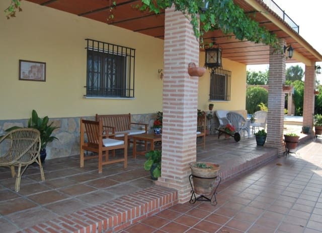 5 soveværelse Villa til salg i Antequera med swimmingpool - € 685.000 (Ref: 9964887)