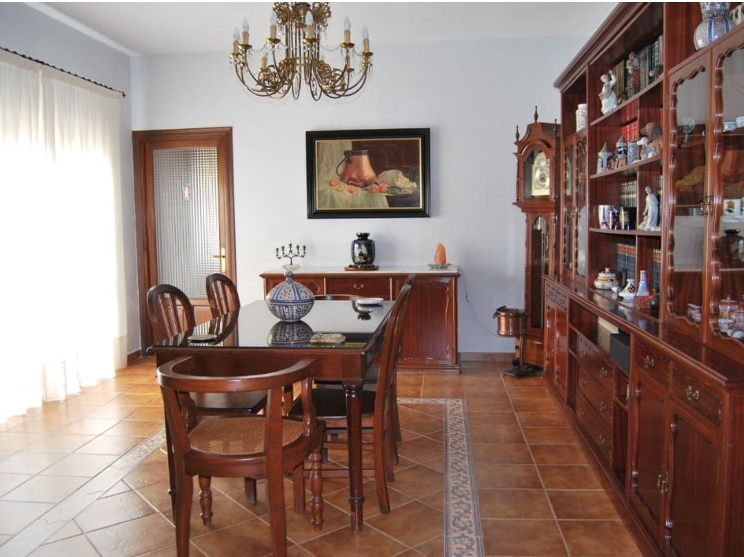 5 sovrum Villa till salu i Antequera med pool - 685 000 € (Ref: 9964887)