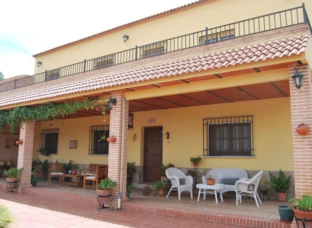 5 soveværelse Villa til salg i Antequera med swimmingpool - € 685.000 (Ref: 9964887)
