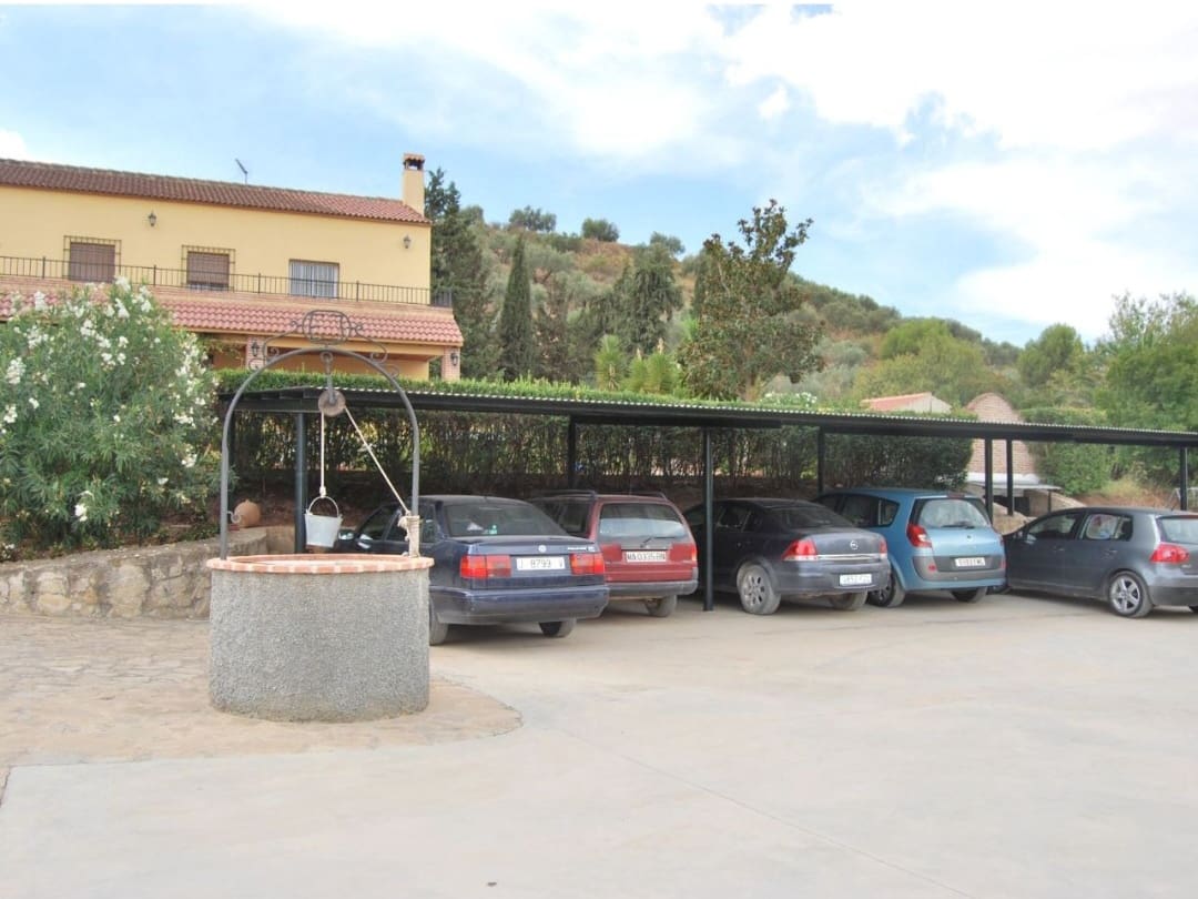 5 sovrum Villa till salu i Antequera med pool - 685 000 € (Ref: 9964887)