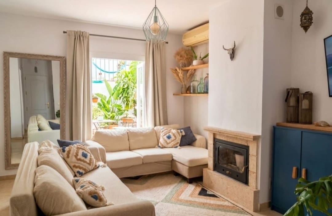 4 bedroom Terraced Villa for sale in Mollina with pool - € 255,000 (Ref: 9972858)