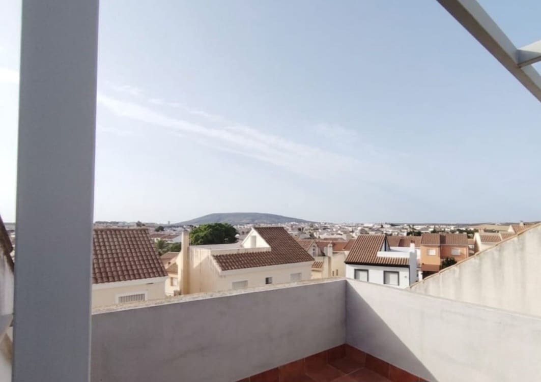 4 bedroom Terraced Villa for sale in Mollina with pool - € 255,000 (Ref: 9972858)