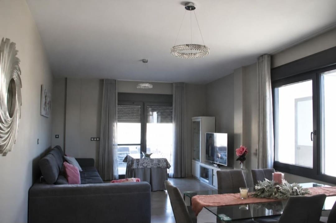 3 soveværelse Villa til salg i Pizarra med swimmingpool - € 605.000 (Ref: 9972859)