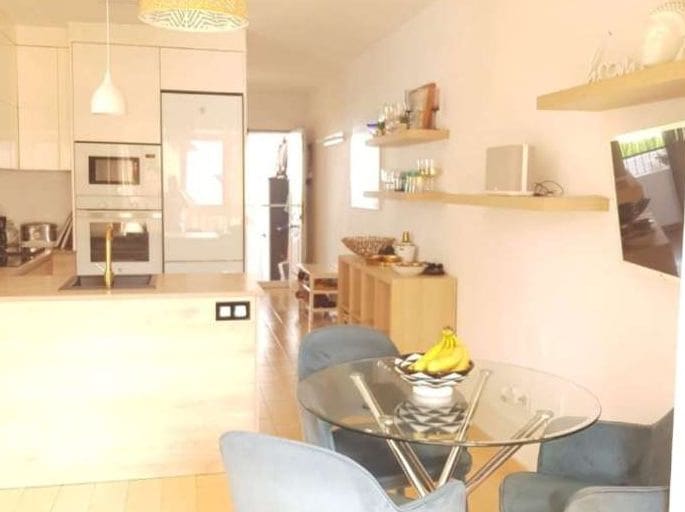 2 bedroom Beach Apartment for sale in Fuengirola with pool - € 285,000 (Ref: 9972860)