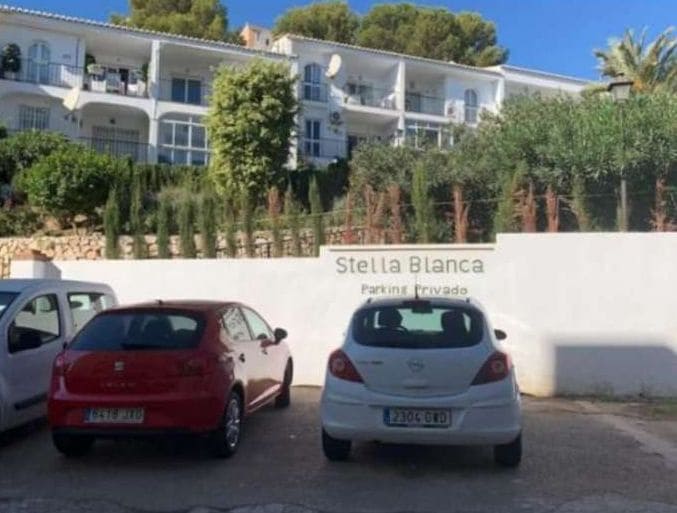 2 bedroom Beach Apartment for sale in Fuengirola with pool - € 285,000 (Ref: 9972860)