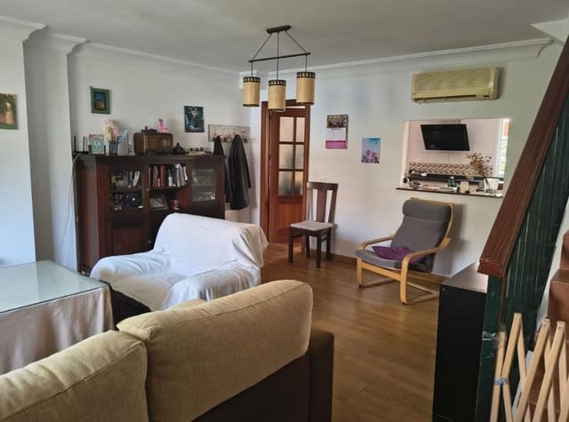 3 soverom Rekkehus til salgs i Rincón de la Victoria med svømmebasseng garasje - € 478 000 (Ref: 9976783)