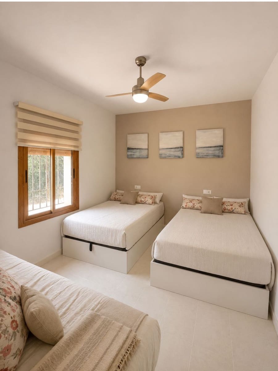 3 bedroom Villa for sale in Cartama with pool - € 329,000 (Ref: 9976784)