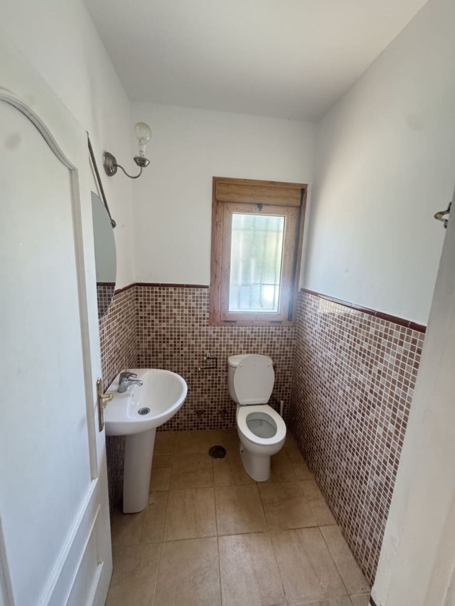 3 bedroom Villa for sale in Cartama with pool - € 329,000 (Ref: 9976784)