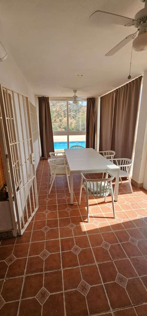 3 bedroom Villa for sale in Coin with pool - € 329,000 (Ref: 9976784)
