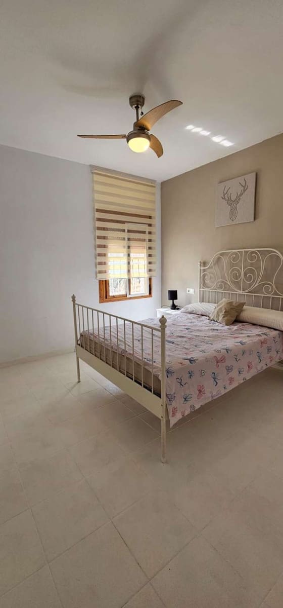 3 bedroom Villa for sale in Coin with pool - € 329,000 (Ref: 9976784)