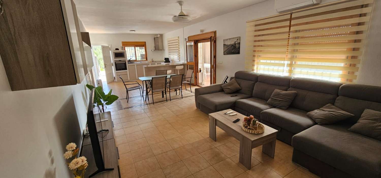 3 bedroom Villa for sale in Coin with pool - € 329,000 (Ref: 9976784)