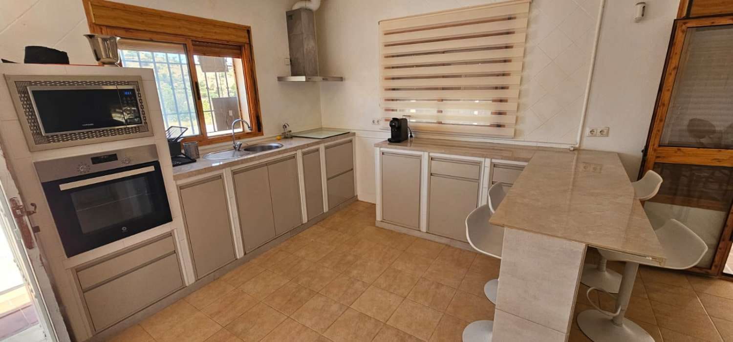 3 bedroom Villa for sale in Coin with pool - € 329,000 (Ref: 9976784)