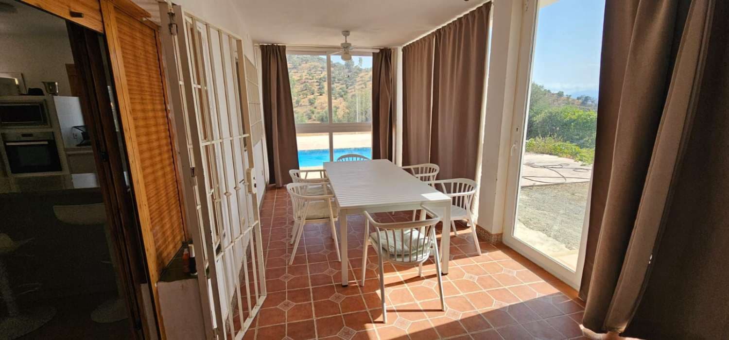 3 bedroom Villa for sale in Coin with pool - € 329,000 (Ref: 9976784)