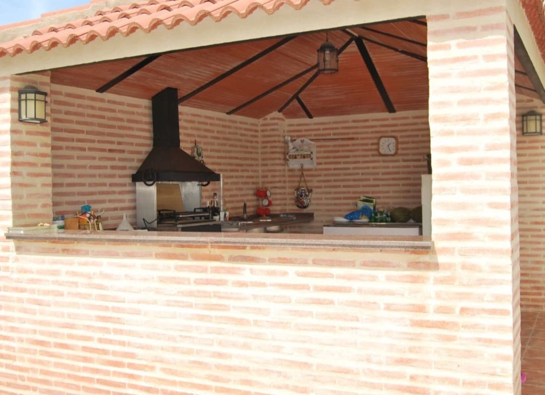 5 soveværelse Villa til salg i Antequera med swimmingpool garage - € 689.000 (Ref: 9976785)