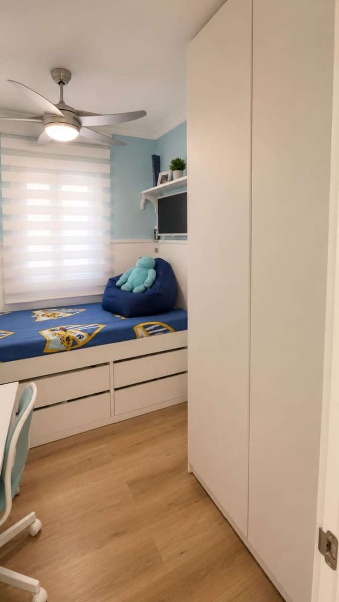 Piso de 3 habitaciones en Málaga ciudad en venta - 300.000 € (Ref: 9978173)