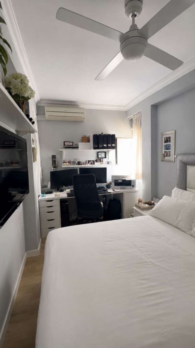 Piso de 3 habitaciones en Málaga ciudad en venta - 300.000 € (Ref: 9978173)