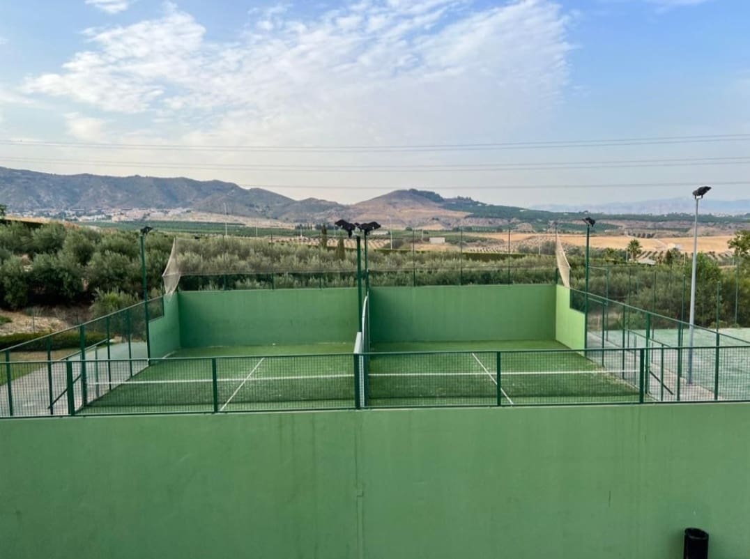 Apartamento Playa de 2 habitaciones en Alhaurín de la Torre en venta con piscina garaje - 365.000 € (Ref: 9978174)