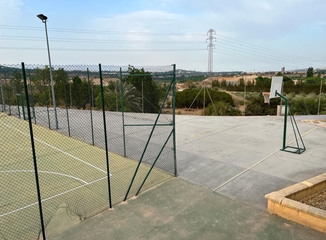 Apartamento Playa de 2 habitaciones en Alhaurín de la Torre en venta con piscina garaje - 365.000 € (Ref: 9978174)