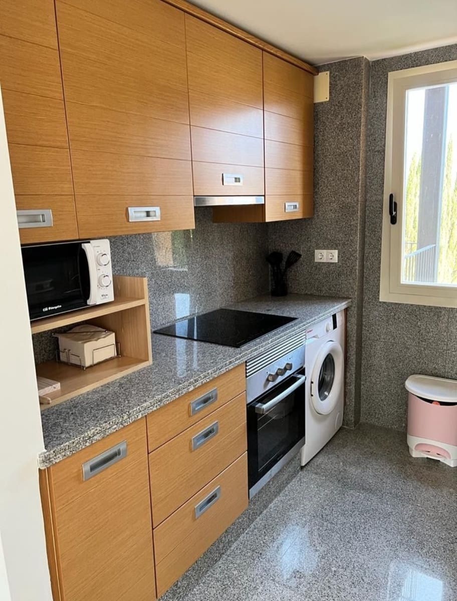 Apartamento Playa de 2 habitaciones en Alhaurín de la Torre en venta con piscina garaje - 365.000 € (Ref: 9978174)