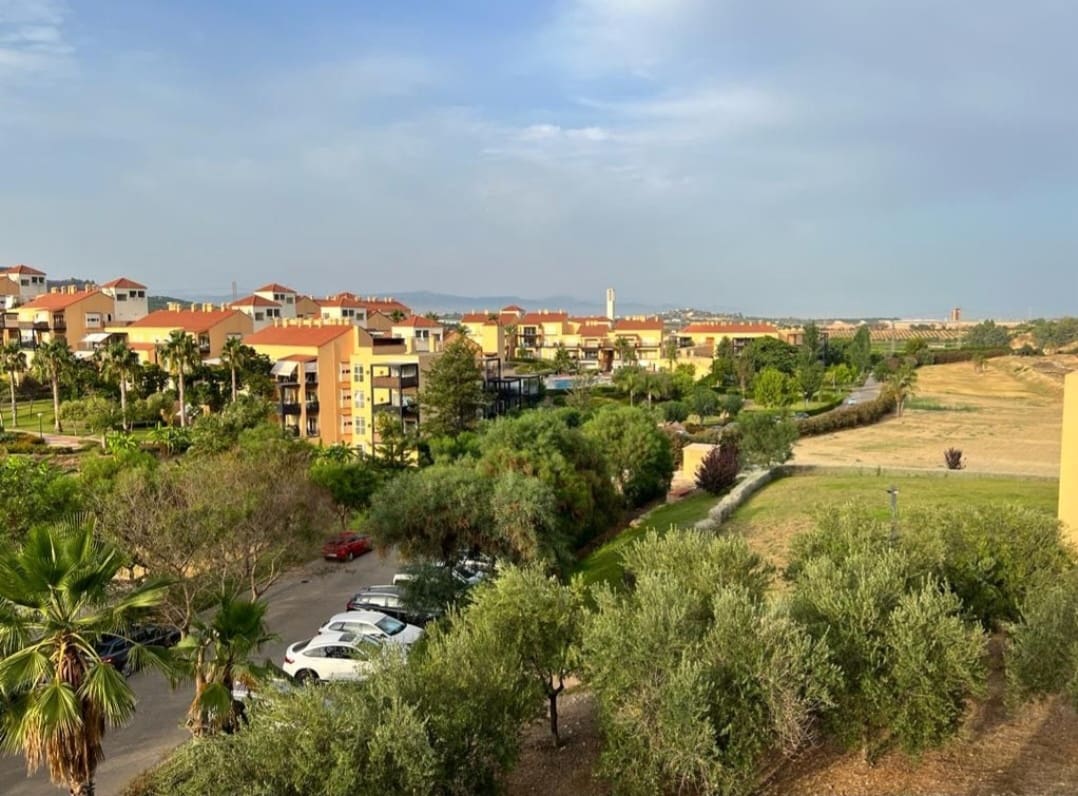 Apartamento Playa de 2 habitaciones en Alhaurín de la Torre en venta con piscina garaje - 365.000 € (Ref: 9978174)