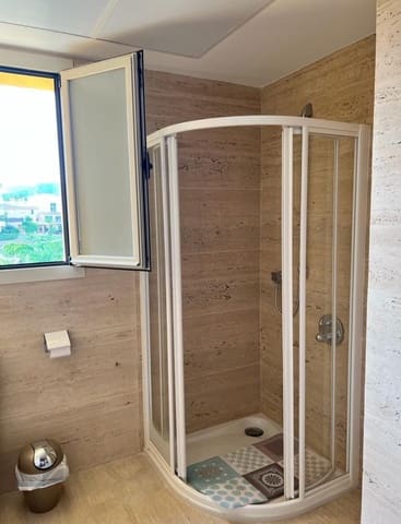 2 soverom Strandleiligheter til salgs i Alhaurín de la Torre med svømmebasseng garasje - € 365 000 (Ref: 9978174)