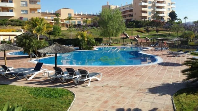 2 soverom Strandleiligheter til salgs i Alhaurín de la Torre med svømmebasseng garasje - € 365 000 (Ref: 9978174)