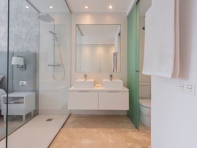 Apartamento Playa de 2 habitaciones en Benahavís en venta con piscina garaje - 549.000 € (Ref: 9982694)