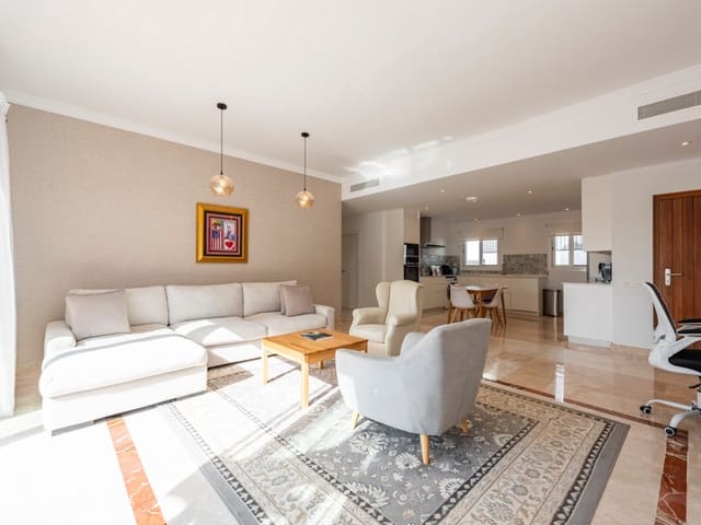 2 bedroom Beach Apartment for sale in Benahavís with pool garage - € 549,000 (Ref: 9982694)