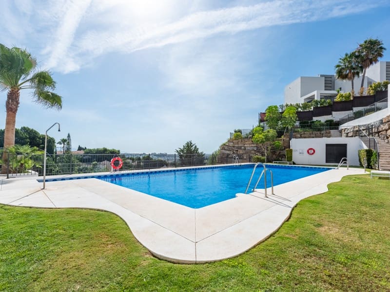 Apartamento Playa de 2 habitaciones en Benahavís en venta con piscina garaje - 549.000 € (Ref: 9982694)