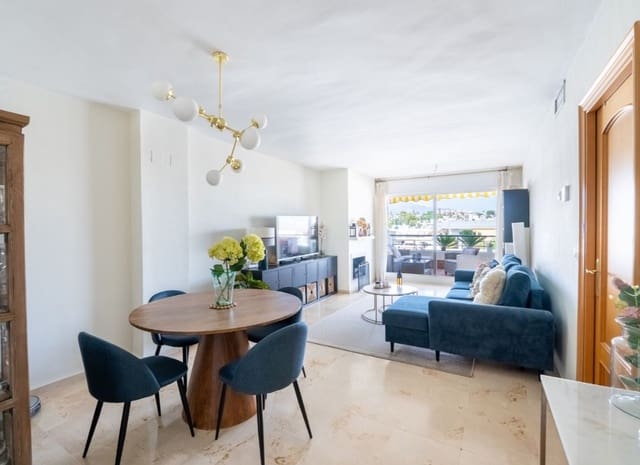 2 bedroom Beach Apartment for sale in Marbella with pool garage - € 455,000 (Ref: 9982695)