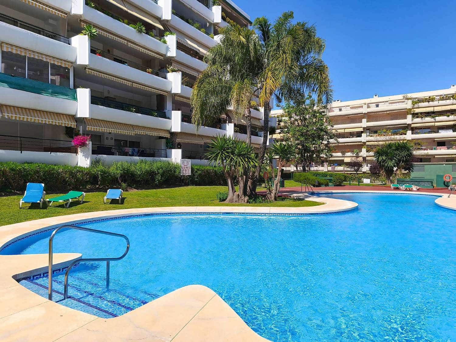 2 slaapkamer Strandappartement te koop in Marbella met zwembad garage - € 455.000 (Ref: 9982695)