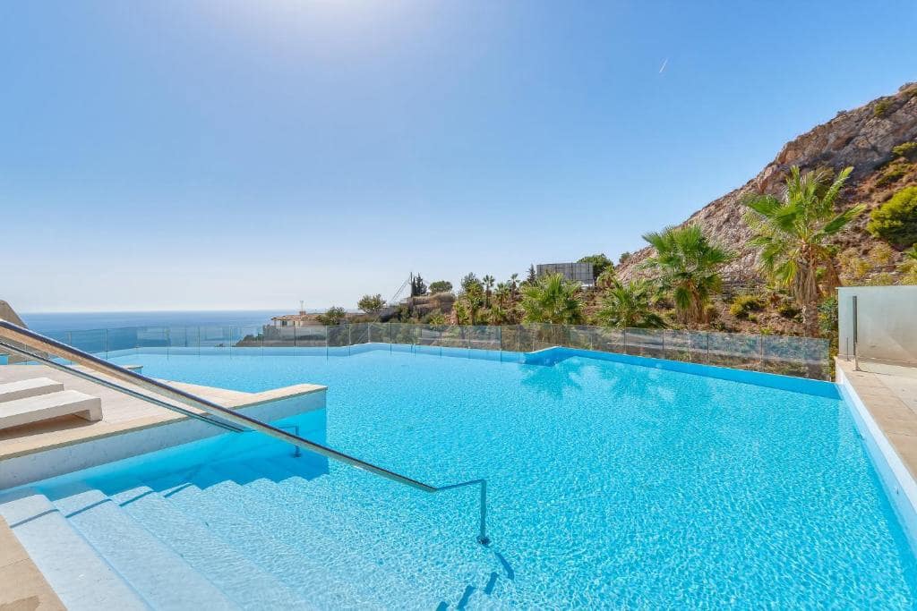 3 camera da letto Appartamento sulla Spiaggia in vendita in Benalmadena con piscina - 1.055.000 € (Rif: 9986407)