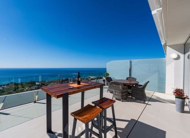 3 slaapkamer Strandappartement te koop in Benalmádena met zwembad - € 1.055.000 (Ref: 9986407)