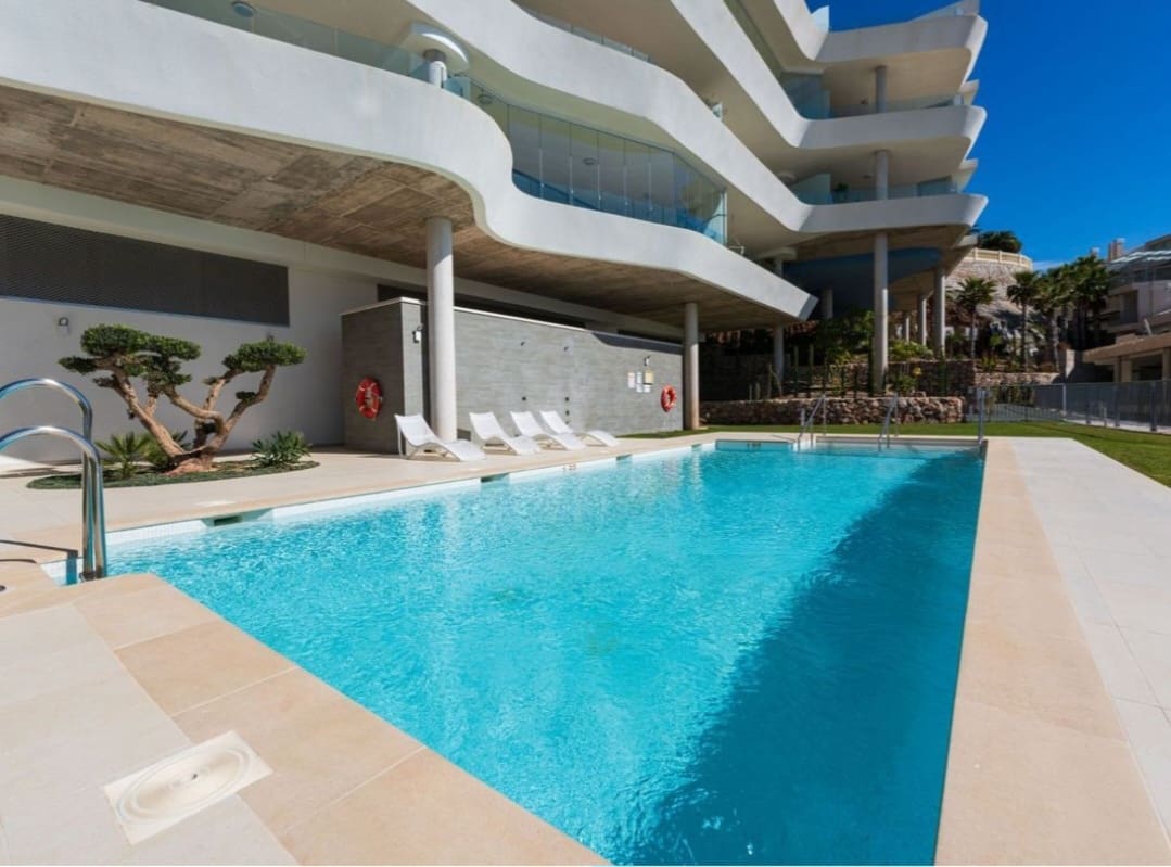 3 camera da letto Appartamento sulla Spiaggia in vendita in Benalmadena con piscina - 1.055.000 € (Rif: 9986407)